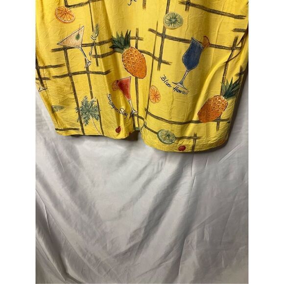 COPY - Tori Richard size medium men's button collard short sleeve casual shirt … - Picture 9 of 9